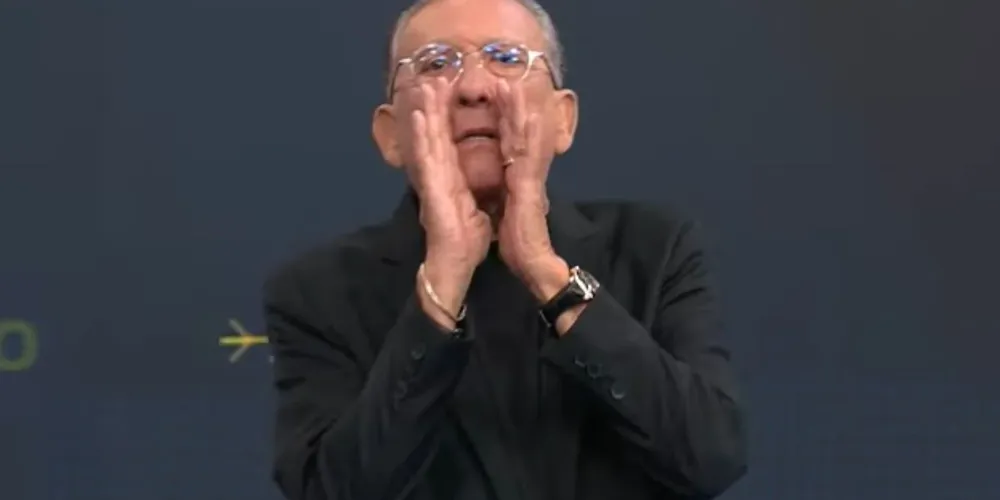 A partida entre Corinthians e Vasco teve início sem a narração do locutor