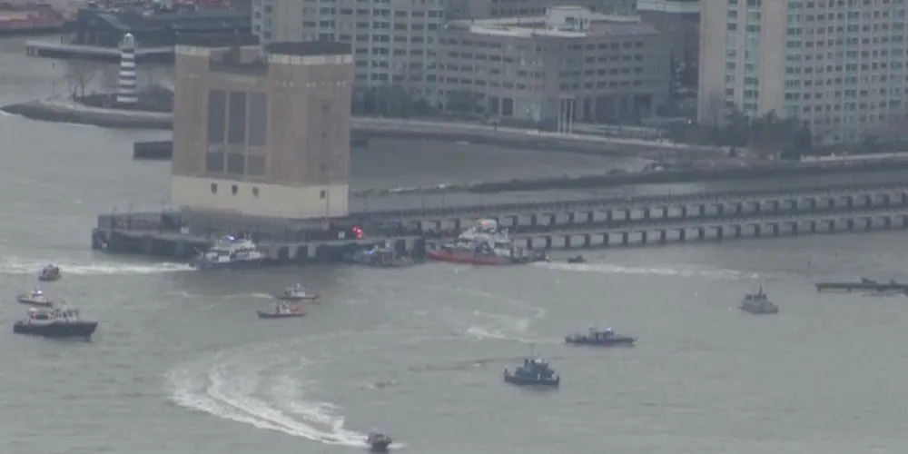 Equipes de resgate ainda buscam sobreviventes no local