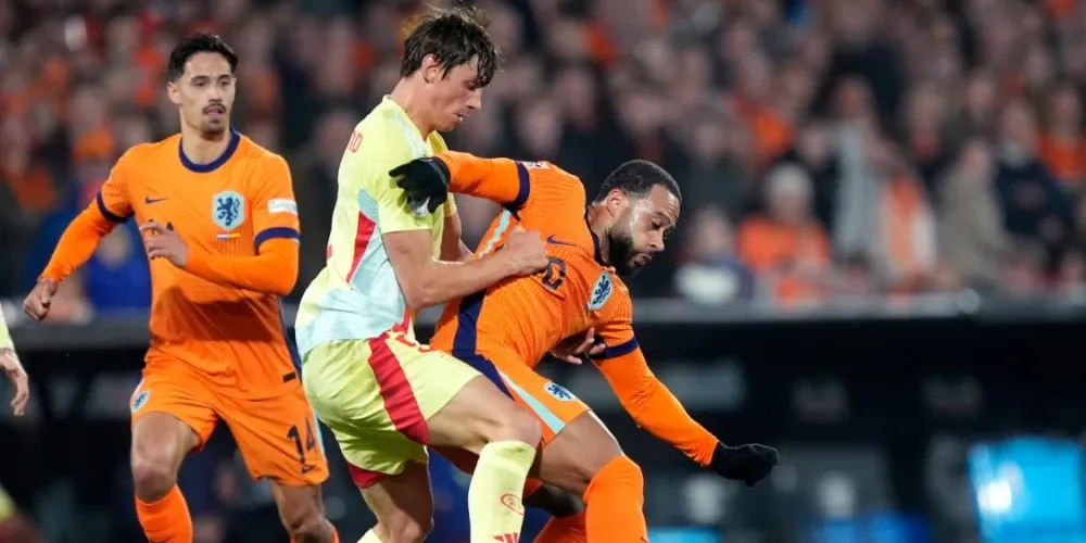 O jogador do Corinthians deve jogar como titular pela seleção holandesa