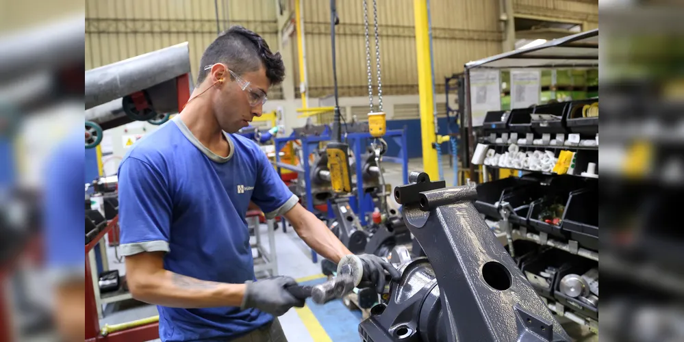 Estão sendo ofertadas 182 vagas de emprego nesta segunda-feira