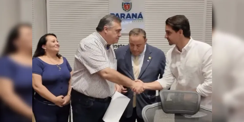 A reunião entre o secretário Beto Preto, o deputado estudual Hussein Bakri e o prefeito Emiliano Gomes aconteceu nessa terça-feira (25).