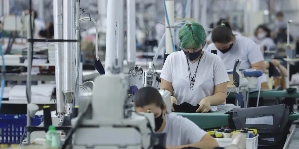 No cenário mais grave, a perda na massa salarial pode chegar a R$ 480 bilhões