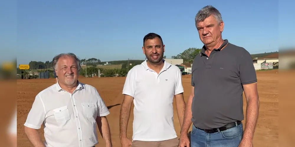 Reginaldo Cheirubim, Edinei Monteiro e Juca Sloboda estiveram no local das obras.