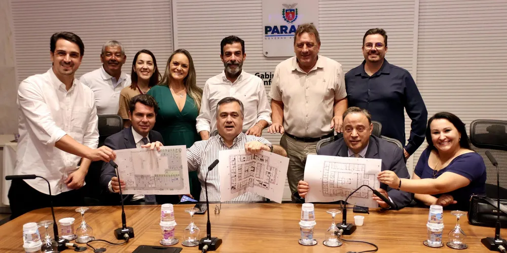A reunião entre as lideranças estaduais e o prefeito Emiliano Gomes aconteceu nessa terça-feira (25).