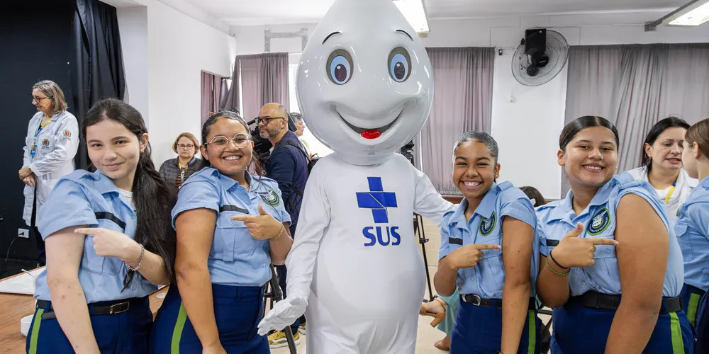 A vacinação deve atingir cerca de 2,4 milhões de estudantes