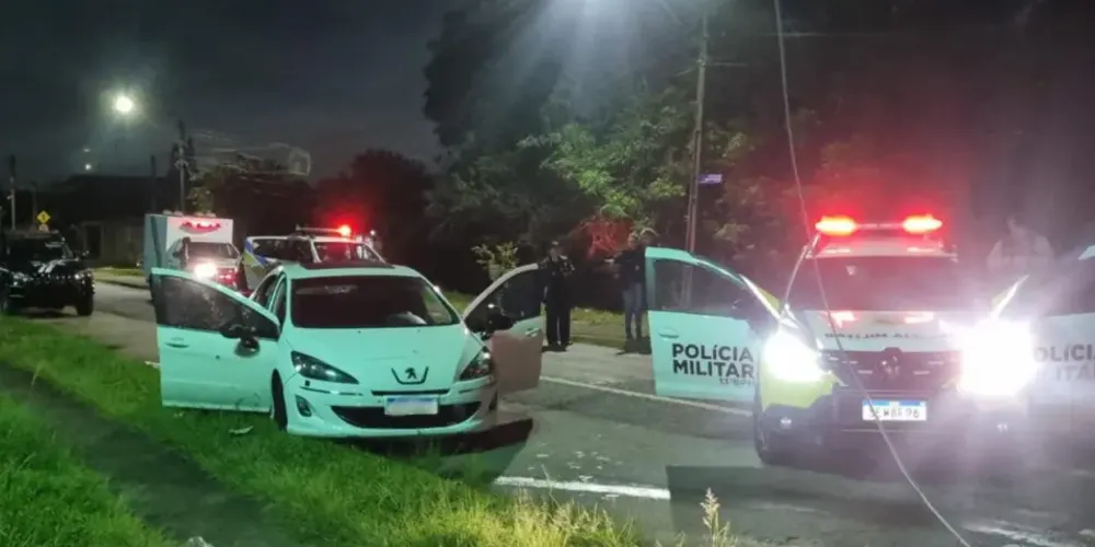 O corpo do jovem foi encaminhado ao Instituto Médico Legal (IML)