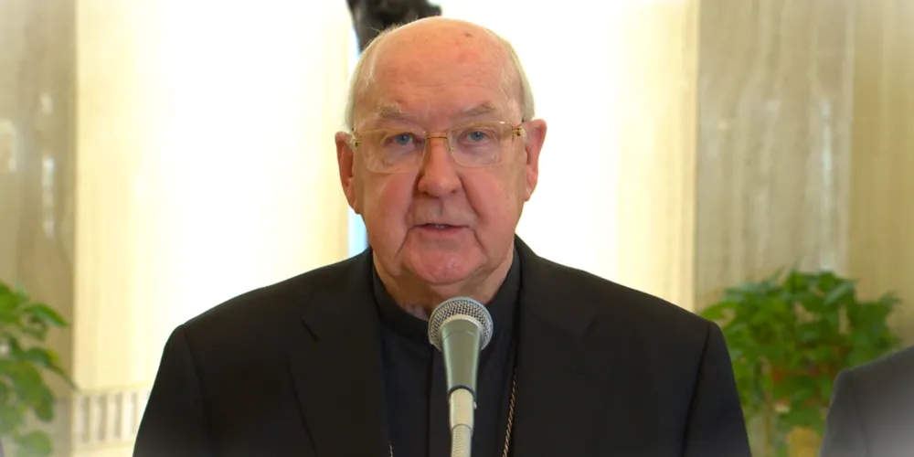 Kevin Joseph Farrell ocupará cardo de 'Papa interino' até a realização do conclave