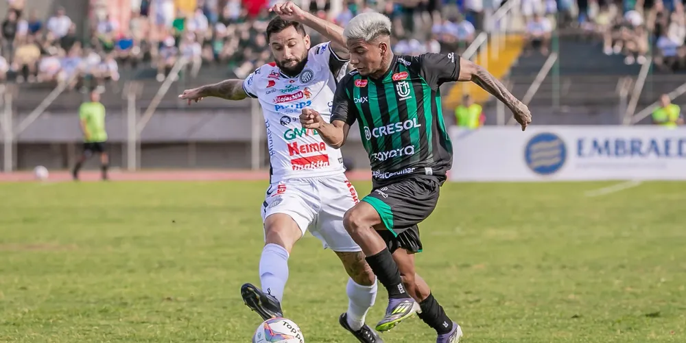 A primeira partida da final entre as equipes terminou em 2 a 2