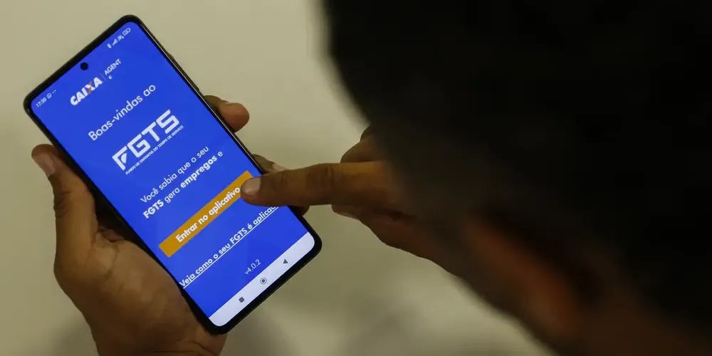 Os valores serão creditados na conta cadastrada no FGTS em duas etapas