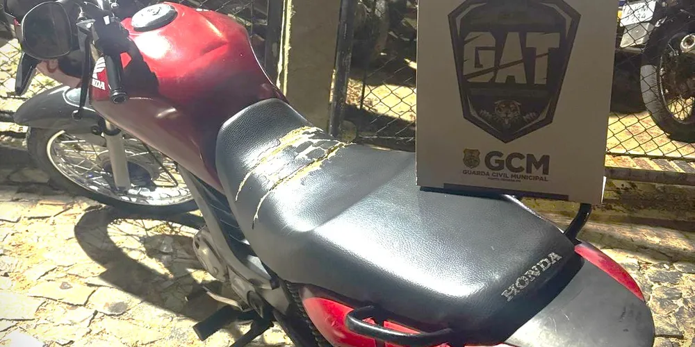 Veículo foi apreendido pela Guarda Civil Municipal