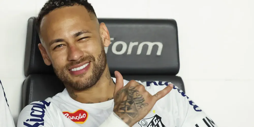 Neymar comprou uma nova casa em Santos.