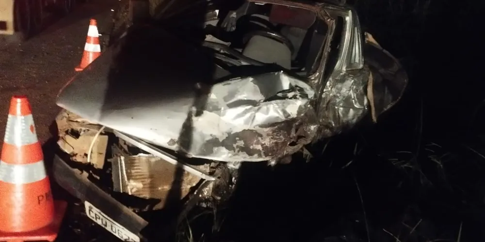 Motorista do Fiorino entrou em óbito e não foi identificado no momento do acidente