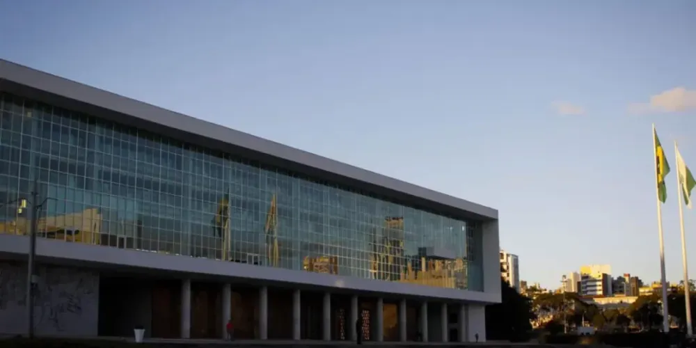 Ratinho Junior prepara mudanças para as secretarias estaduais