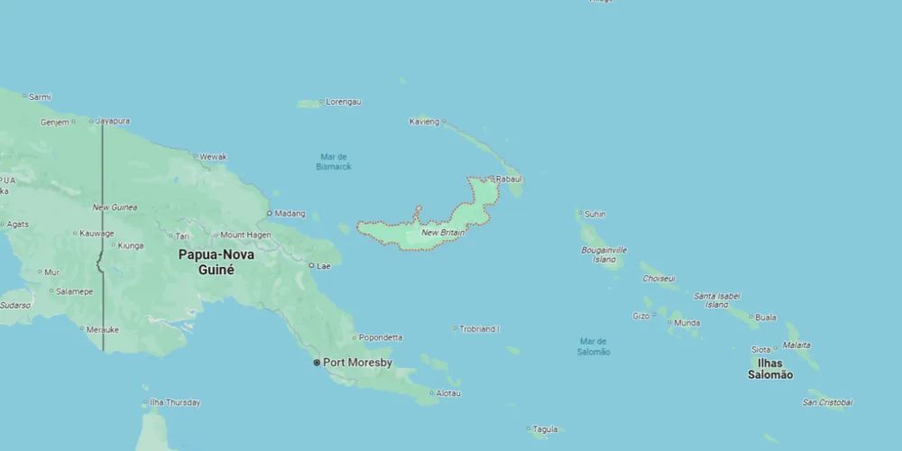 A ilha de Nova Bretanha (em inglês New Bretain) localizada bem ao centro da imagem