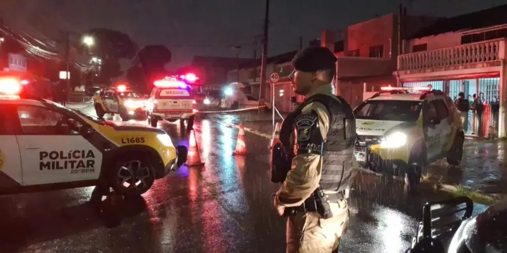 Policiais iniciaram buscas pelo suspeito