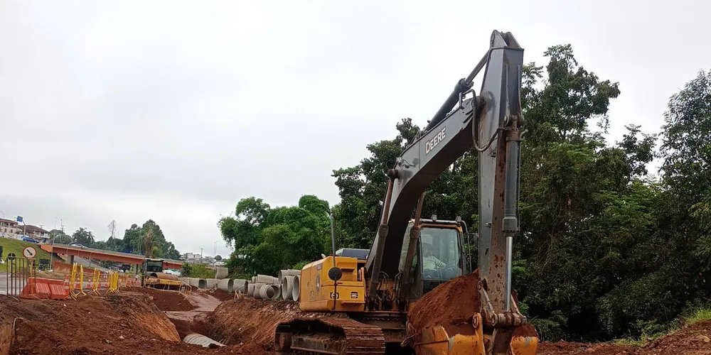 A previsão é que os acessos dessas ruas fiquem bloqueados até o final da obra