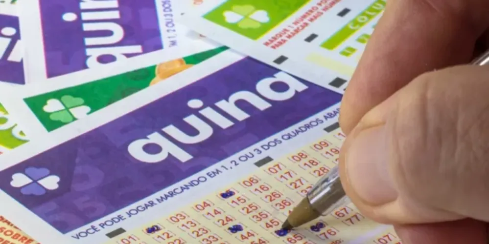 O jogador deve escolher de 5 a 15 números entre os 80 disponíveis