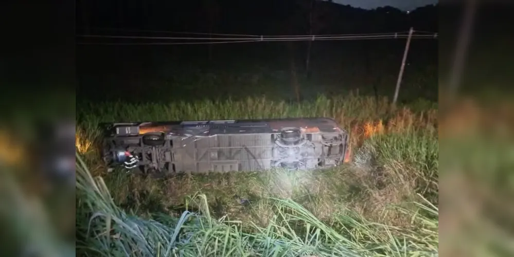 A ocorrência aconteceu na altura do km 98, em Pindamonhangaba, na região do Vale do Paraíba