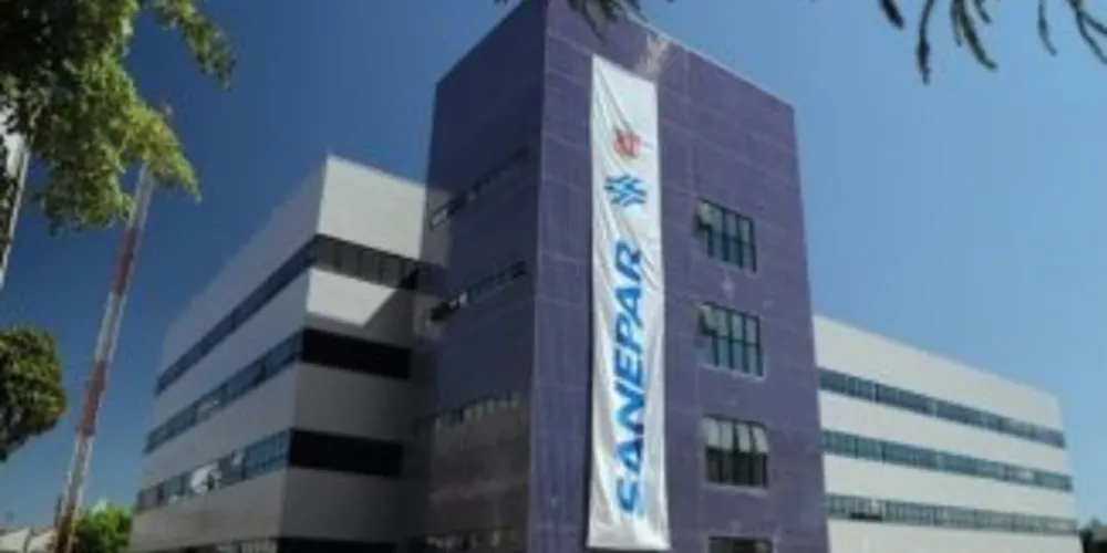 Sanepar informa uma possível oscilação de pressão na rede por conta de obras na Souza Naves