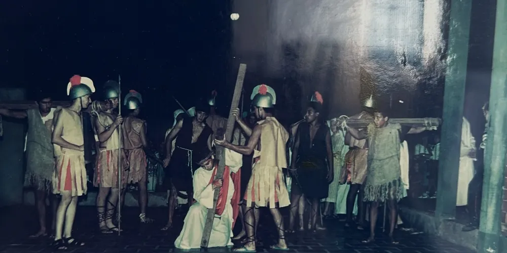 Na Vila Cipa, encenação completa 45 anos