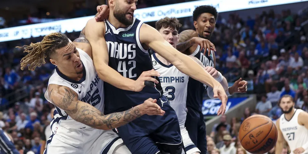 Na última partida entre as equipes, o Grizzlies venceu o Dallas por 119 - 104