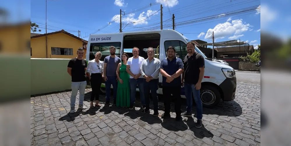 O prefeito Laercio Cipriano, o vereador Chico Souza e demais lideranças municipais estiveram reunidos com Moacyr Fadel