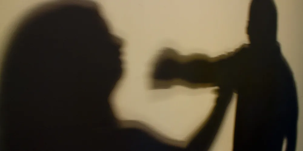 A vítima, de 34 anos, registrou o caso na Delegacia Especializada em Crimes Contra a Mulher