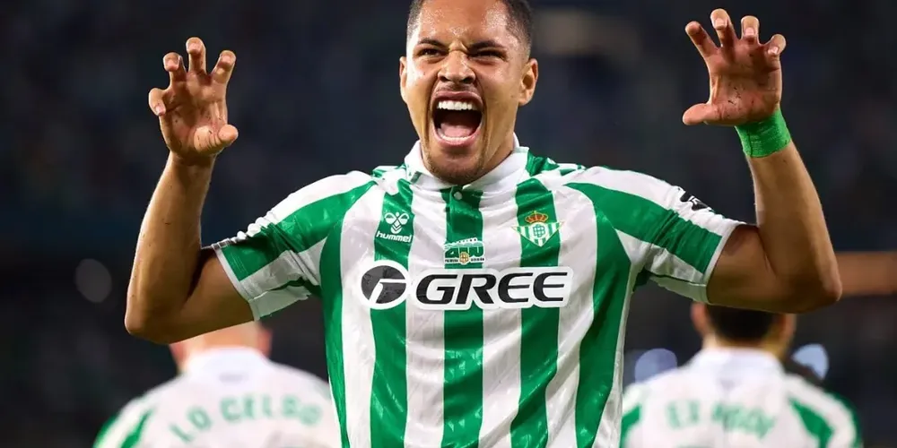 Vitor Roque foi contratado pelo Barcelona em 2023 e foi cedido ao Bétis para ganhar experiência