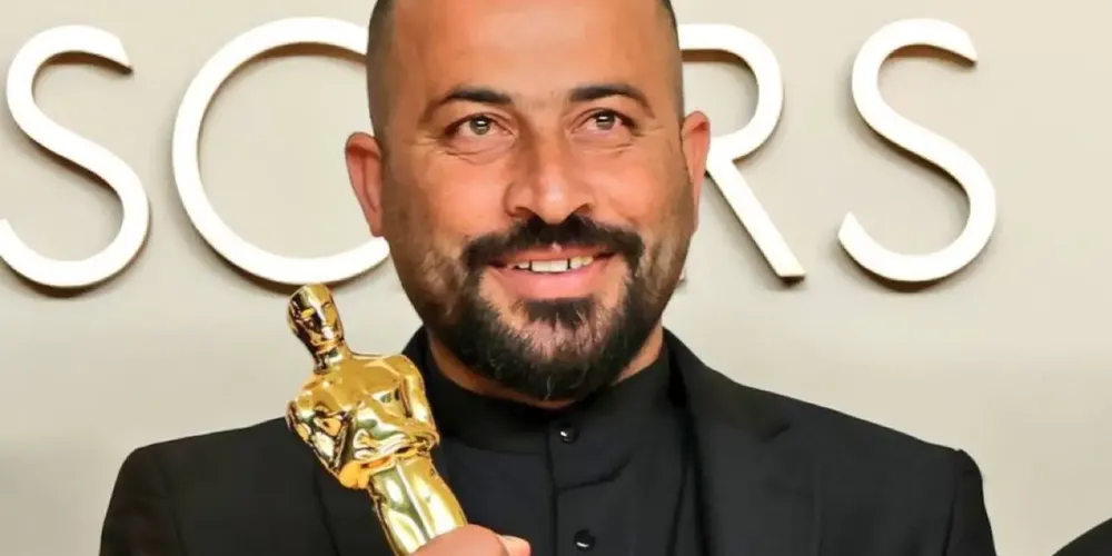 O palestino Hamdan Ballal, codiretor do documentário “No Other Land”, vencedor do Oscar