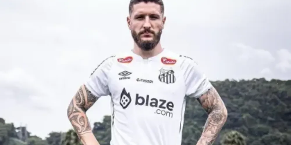 O atleta de 31 anos foi anunciado nesta quarta-feira (26)