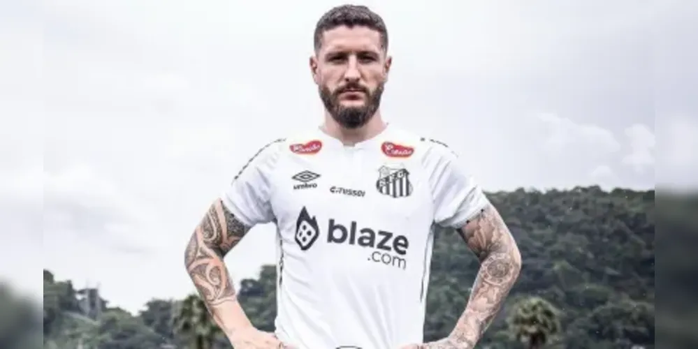 O atleta de 31 anos foi anunciado nesta quarta-feira (26)