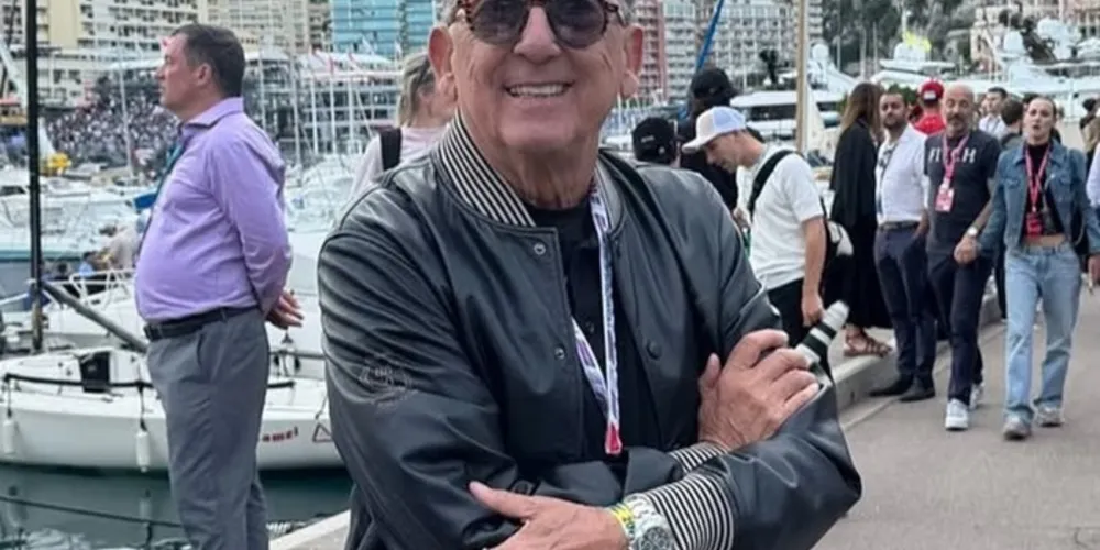 Galvão Bueno aproveitou a noite de sábado (24) ouvindo funk em uma balada em Mônaco