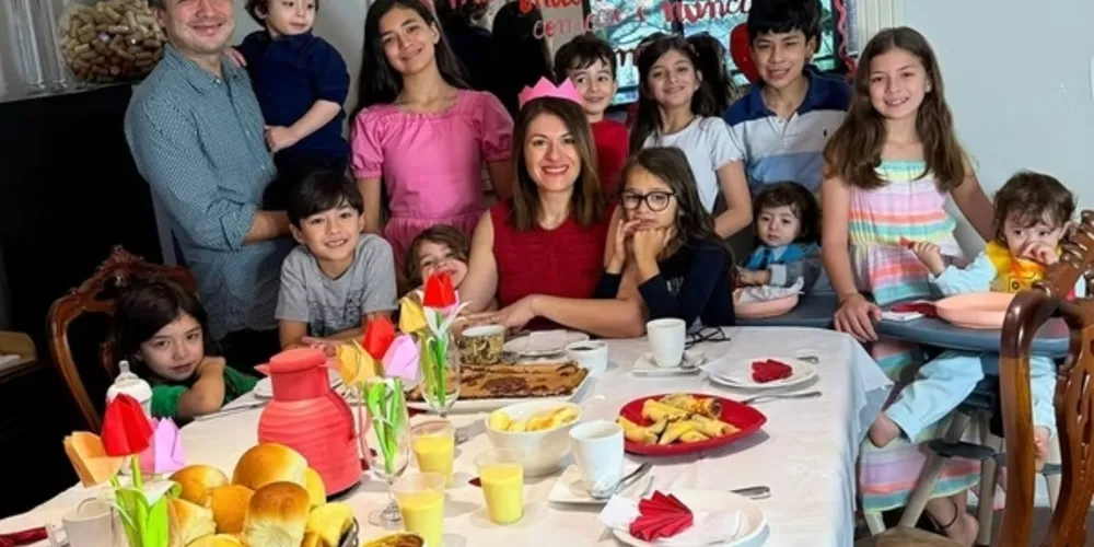 O primeiro filho de Mariana e Carlos nasceu quando a influenciadora tinha 26 anos