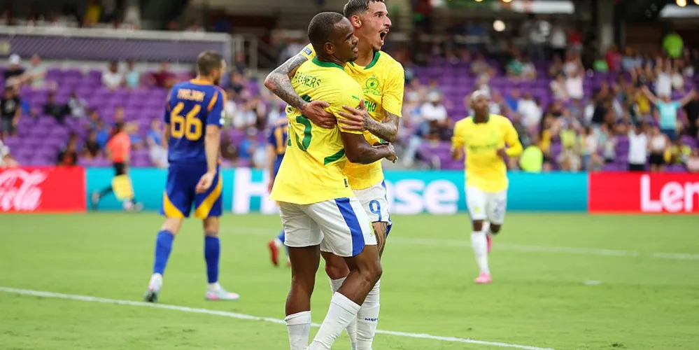 Iqraam Rayners marcou o gol dos sul-africanos em Orlando