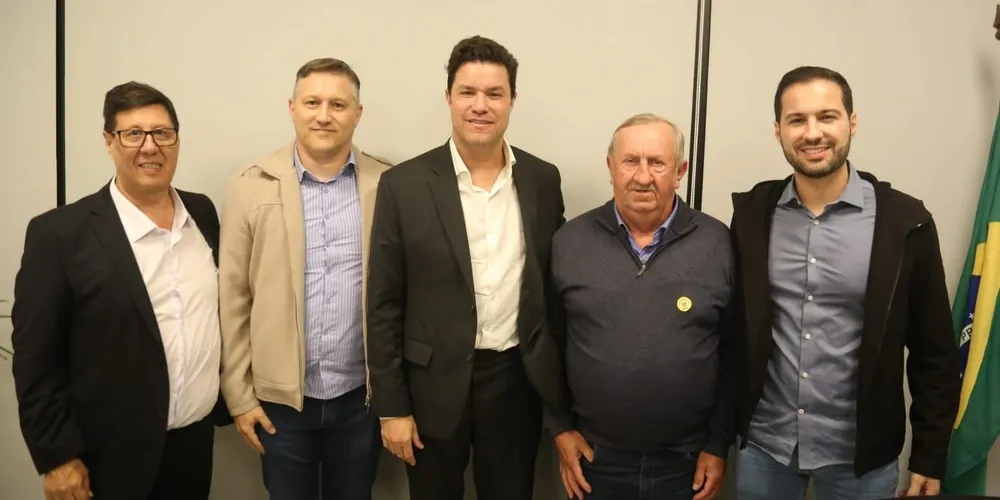 Representantes de Teixeira Soares estiveram reunidos com Guto Silva