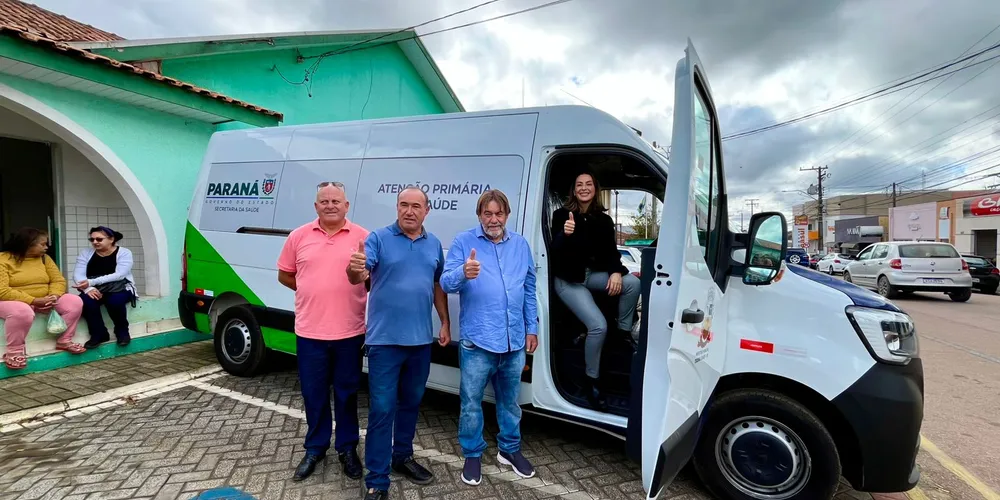 Lideranças estiveram reunidas durante o anúncio do veículo