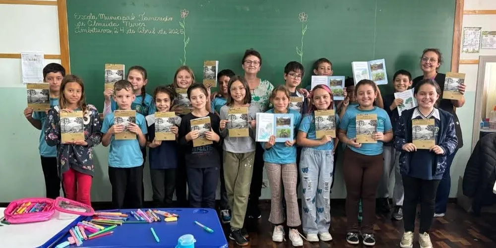 Educandos puderam experienciar importante título sobre questões locais