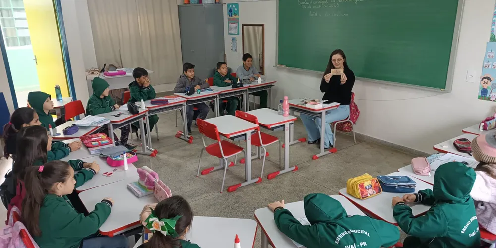 Professora destacou imersivo trabalho e reflexões em sala de aula