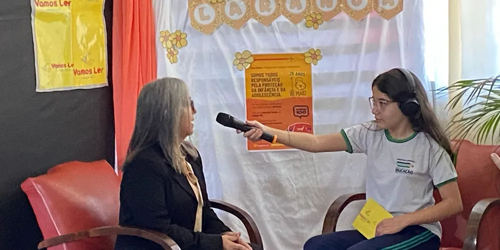 Confira a entrevista dos estudantes com a especialista