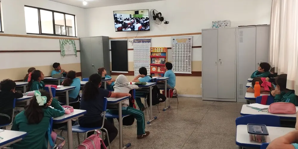 Recursos audiovisuais contribuíram com os estudantes