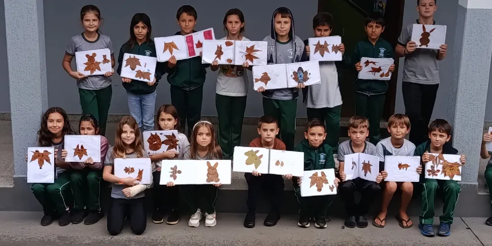 Educandos puderam expor seus diversificados trabalhos para os demais colegas