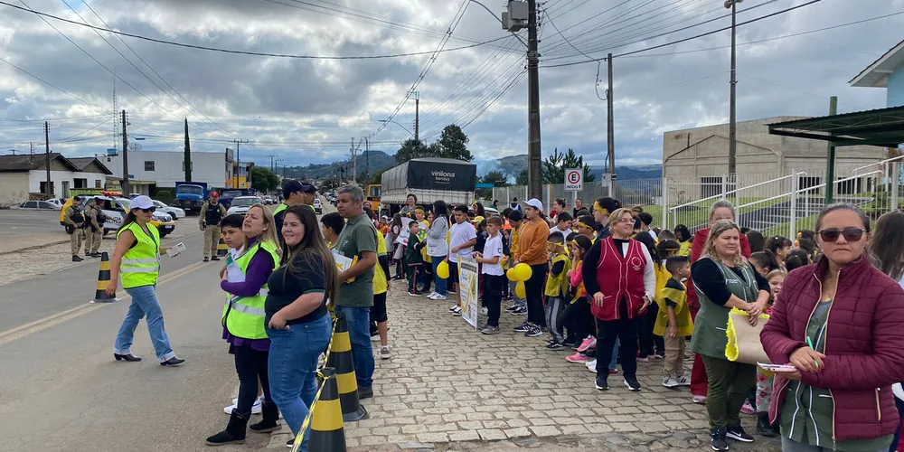 Trabalho movimentou toda a comunidade escolar