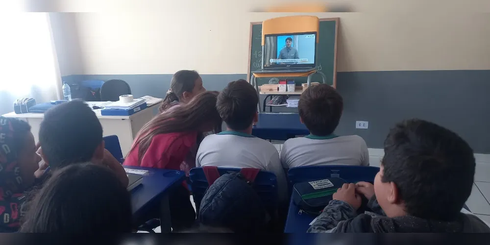 Videoaula traz diversidade de assuntos voltados à faixa etária dos estudantes