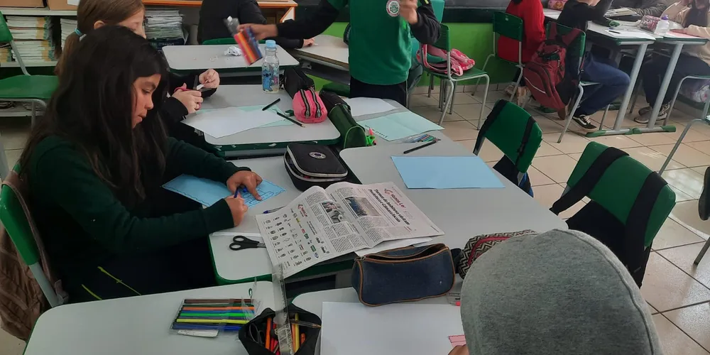 Impresso do Grupo aRede foi base para amplo trabalho em sala