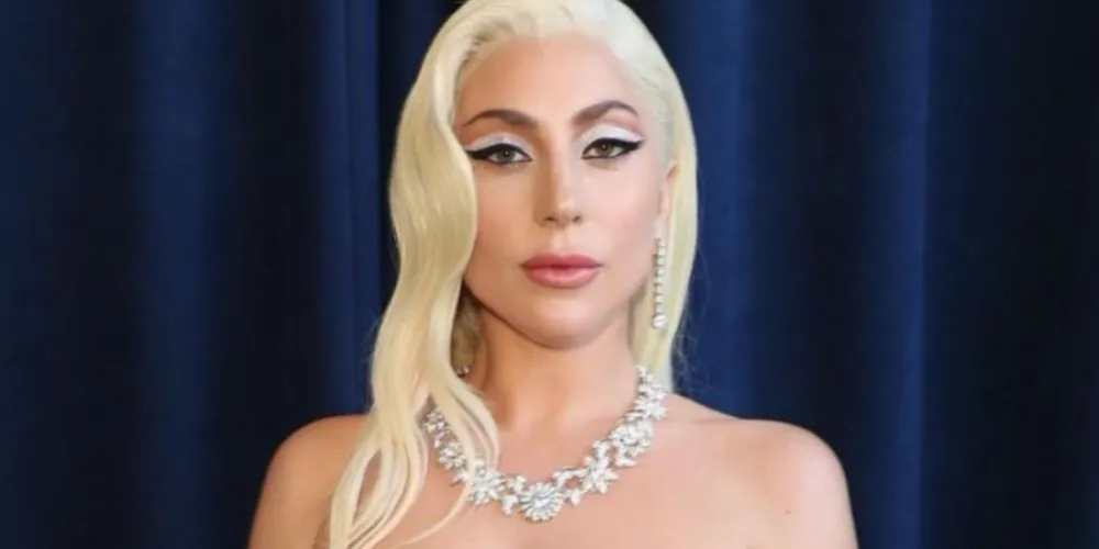 Lady Gaga fará show em Copacabana neste sábado (3)