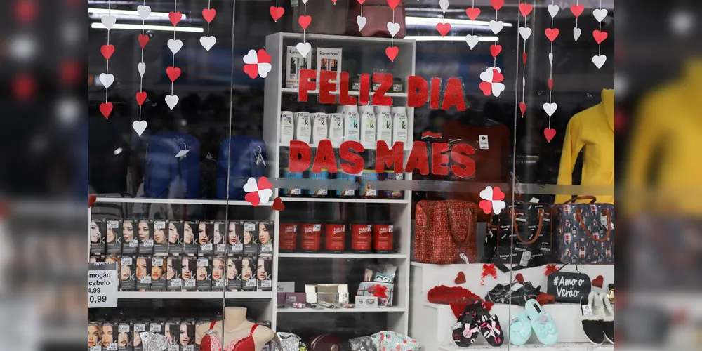 Procon-PR dá dicas para não ter surpresas na compras de presentes