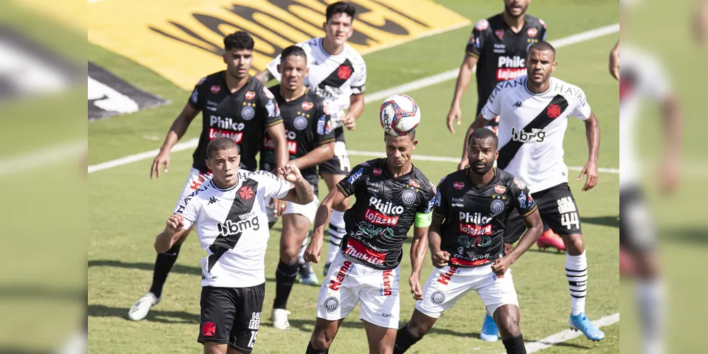 Jogo em São Januário entre Operário e Vasco, em 2021