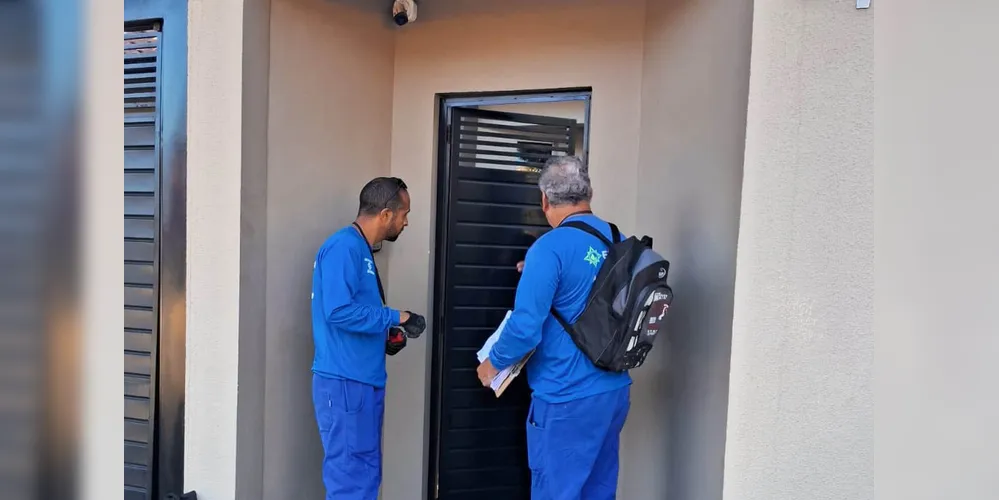 O trabalho é realizado pela empresa terceirizada Engezzi Engenharia, com profissionais capacitados e fiscalizados pela Sanepar