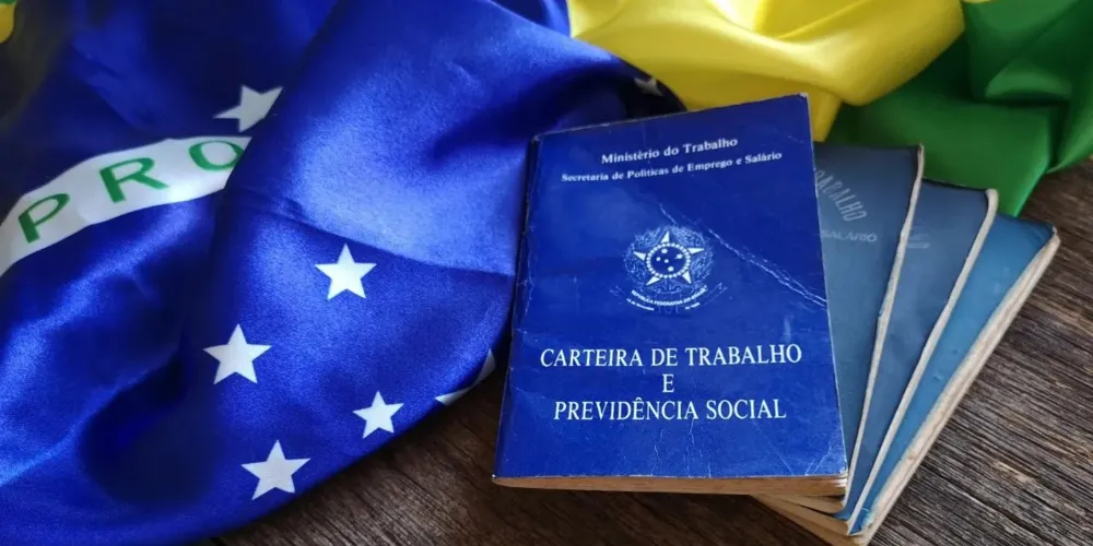 A consultoria acontece de forma online, através de um formulário