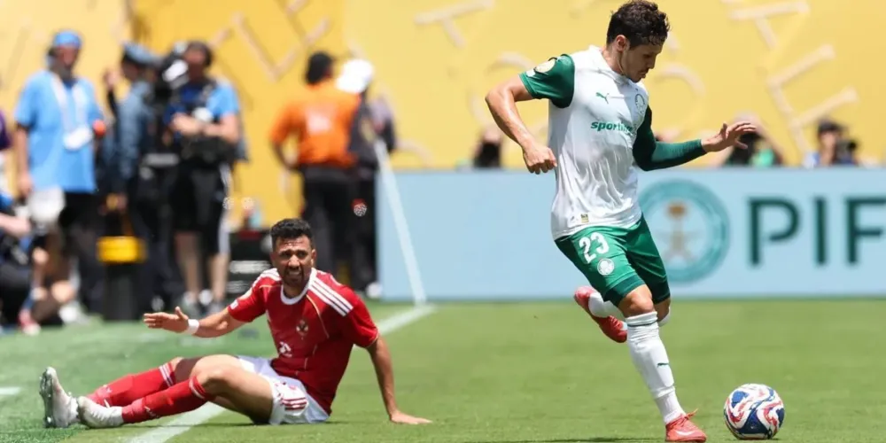 O Palmeiras vai vencendo por 2 a 0